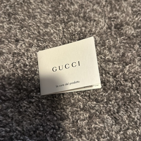 Soho Gucci Wallet Authentic - Picture 7 of 10
